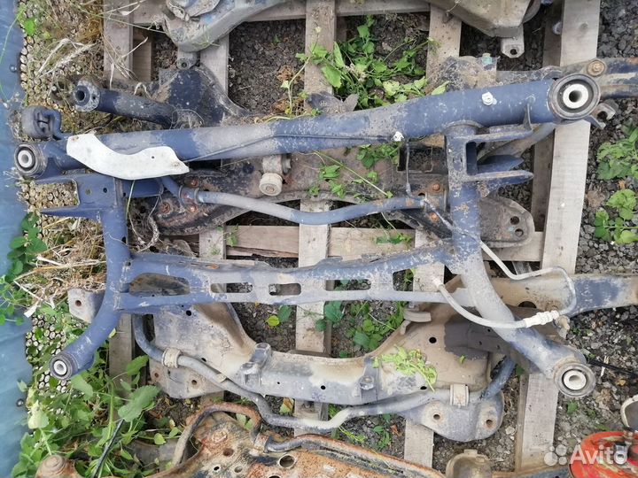 Подрамник задний VW Passat B7