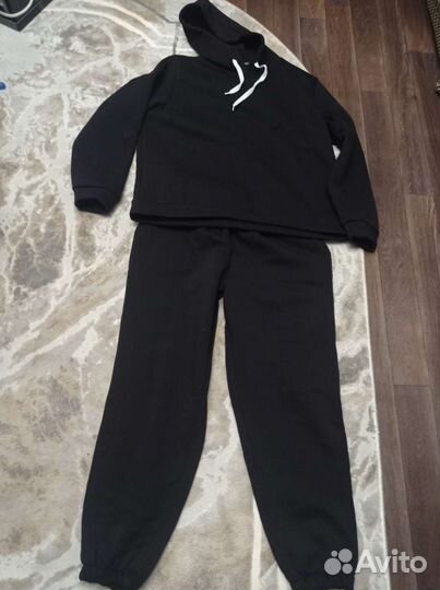 Спортивный костюм женский теплый новый