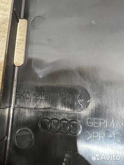 Крышка акб аккумулятора Audi A8