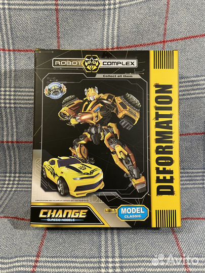 Робот Трансформер Бамблби 30см