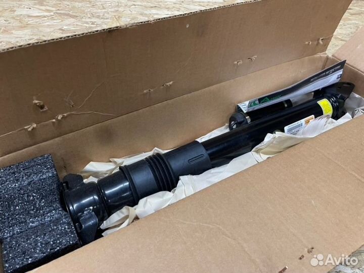 Амортизатор задний Mercedes-Benz W164