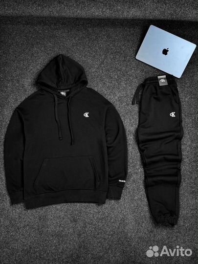 Спортивный костюм Calvin Klein