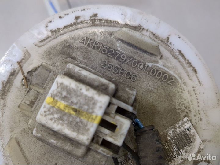 Датчик уровня топлива Chevrolet Camaro, 2012