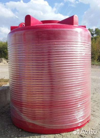 Пластиковая емкость на 10000 литров