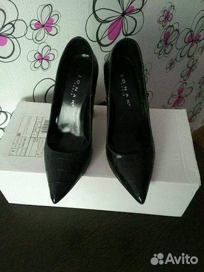 Новые туфли Jonak