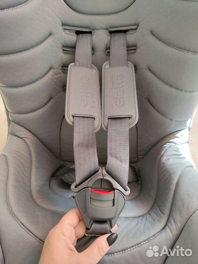 Автокресло chicco cosmos