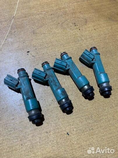 Форсунка топливная Toyota Camry V40 2AZ-FE