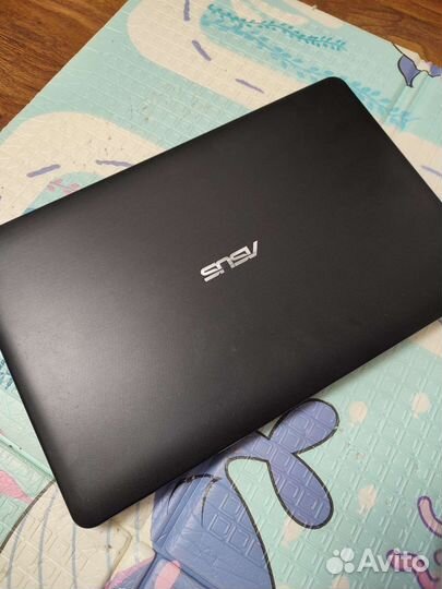 Ноутбук asus 4 ядра, ssd, большой экран 17.3