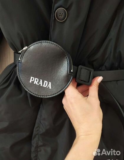 Пуховик Prada женский