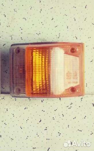 Поворотник (габарит) на isuzu elf 210-21366