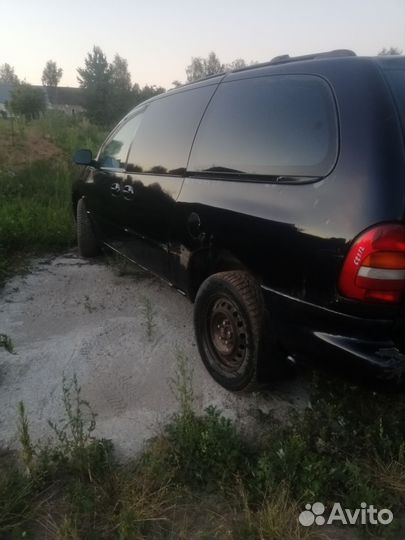 Chrysler Voyager 2.4 МТ, 1997, 618 670 км