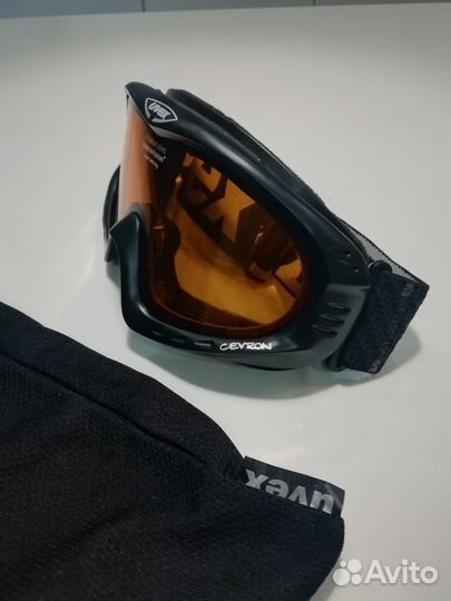 Горнолыжные очки uvex