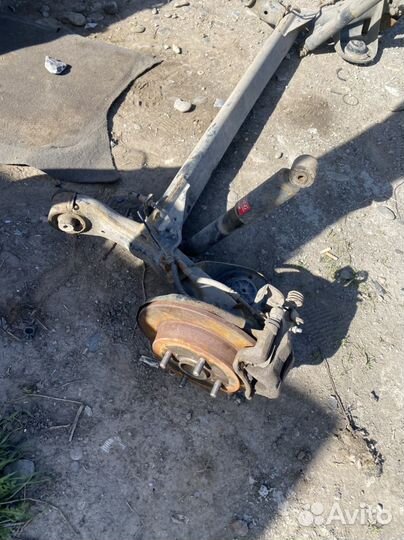 Задняя балка на hyundai solaris 2014