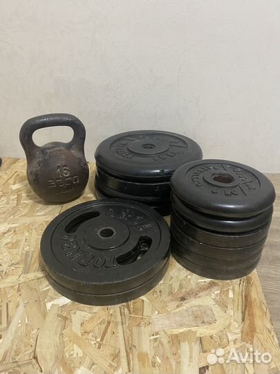 Скамья для жима со стойками и штангой