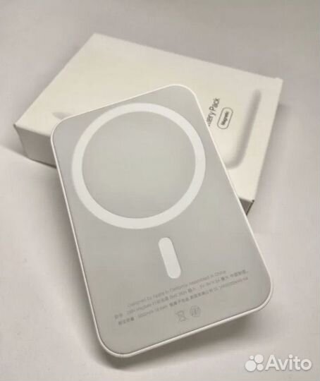 Портативное зарядное устройство MagSafe