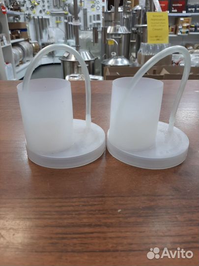 Крышка с гидрозатвором для банки 82 мм