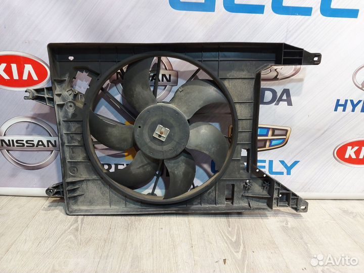 Вентилятор радиатора охлаждения двигателя диффузор