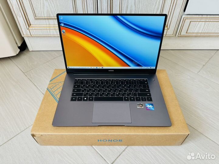 Honor magicbook 15 Ryzen 5 5500U 16Gb 512Gb