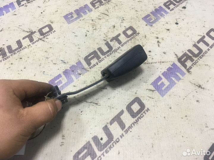 Ответная часть ремня безоп. пер.Митсубиси Лансер 9