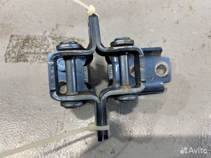 Петли двери задние левые Mazda Mazda6 GJ 2013-2021