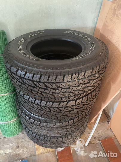 Bridgestone Dueler A/T 265/75 R16