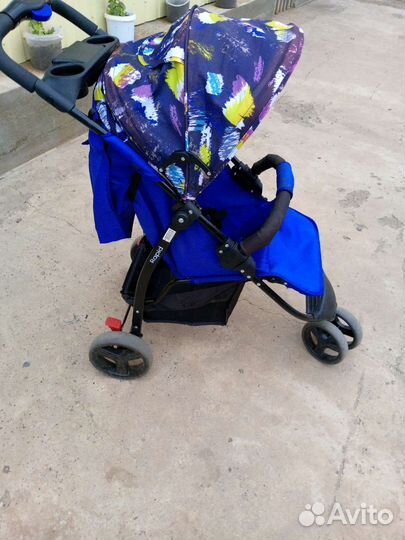Прогулочная коляска