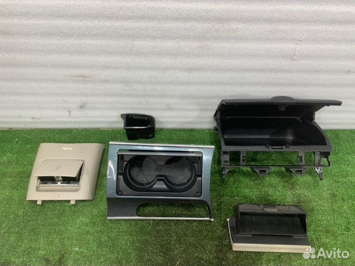 Бардачок Mazda 6 седан 1.8 L8 2006