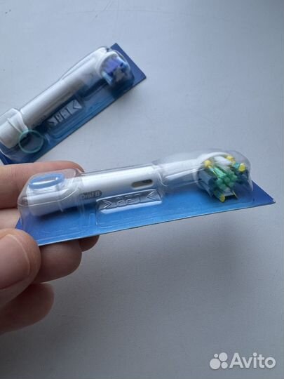 2 новые насадки оригинал для зубной щетки Oral B
