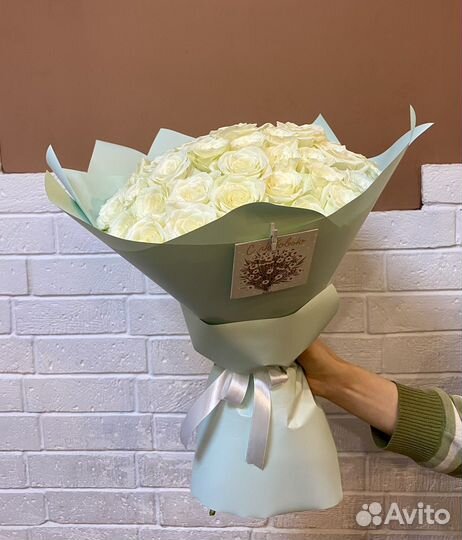 Букет 51 роза. Бесплатная доставка по Калуге