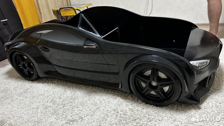 Кровать машина