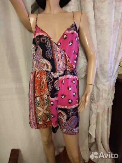 Летний комбинезон с шортами, Англия