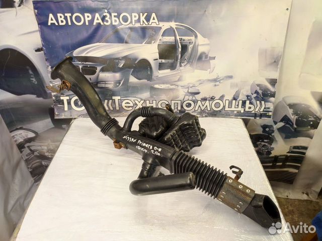 Патрубок воздушный Nissan Primera P10