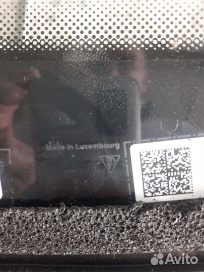 Продам лобовое стекло Оригинал на Порш Панамеру