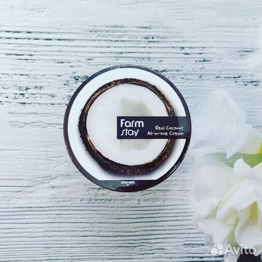 Крем для лица и тела с маслом кокоса FarmStay