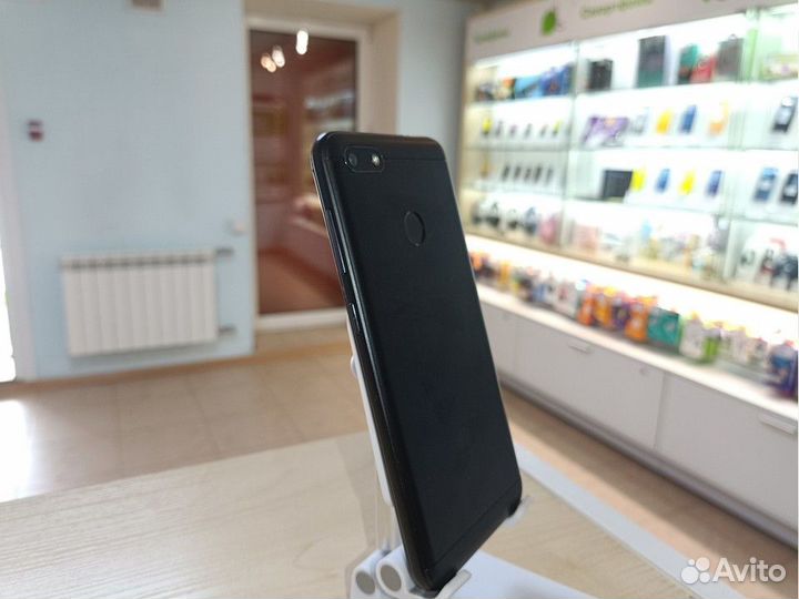 Смартфон Huawei Y6 Pro 3/32GB (черный)