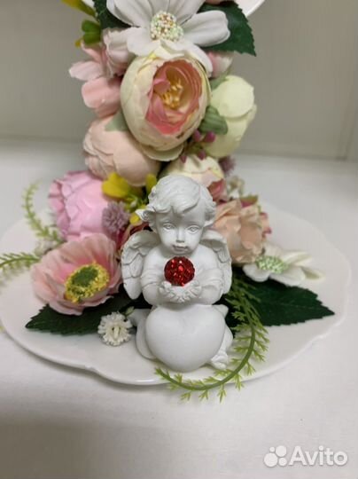 Парящая чашка