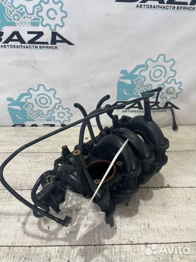 Впускной коллектор Renault Logan 2