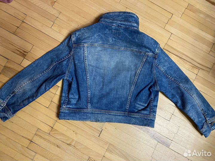 Джинсовая куртка