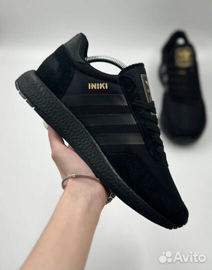 Adidas iniki