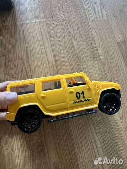 Игрушки машинки пакетом