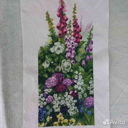 Картина вышитая крестом ручная работа