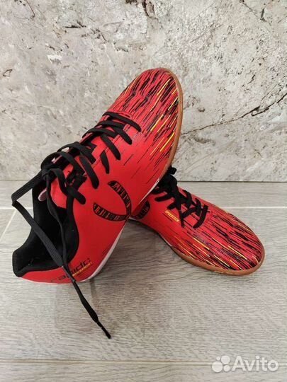 Футбольные бутсы для зала Rapido