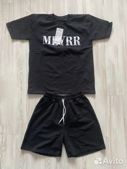 Костюм спортивный