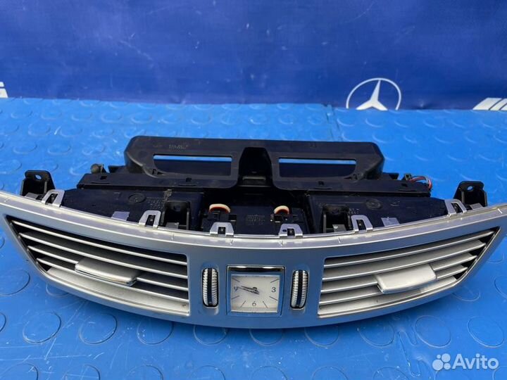 Центральная консоль Mercedes S500 W221 273.961