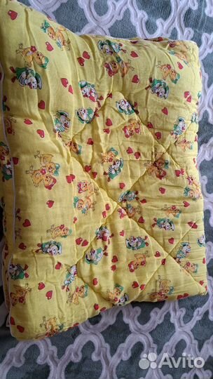 Кроватка-маятник со всеми принадлежностями