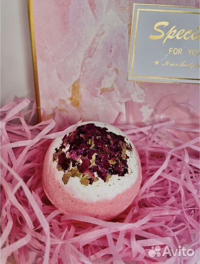 Подарочный набор для женщин бомбочка для ванны