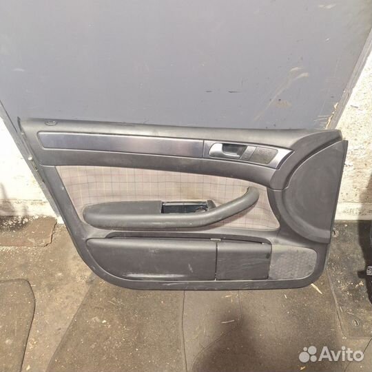 Дверная карта передняя левая Audi A6 C5 Allroad