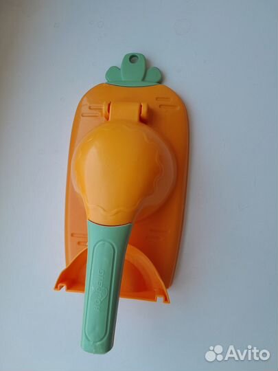 Приспособление для лепки пельменей и вареников