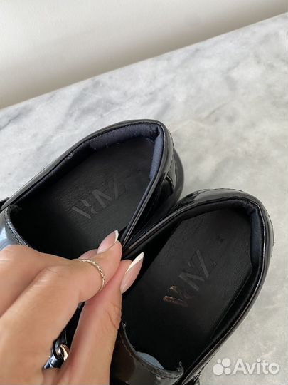 Кожаные туфли Zara оригинал 34р бу