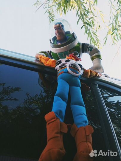 Игрушка Базз лайтер и Вуди для авто